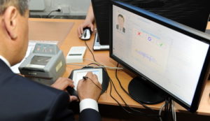 Биометрические паспорта пользуются спросом
