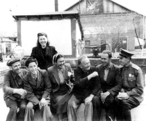 1949 год. Пенько-джутовая фабрика. А. Курбаналиев в форме