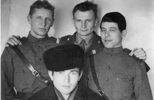 Герой Советского Союза (посмертно) старший лейтенант Стрельников Иван Иванович (вверху, в центре), Федюхин (вверху, справа)